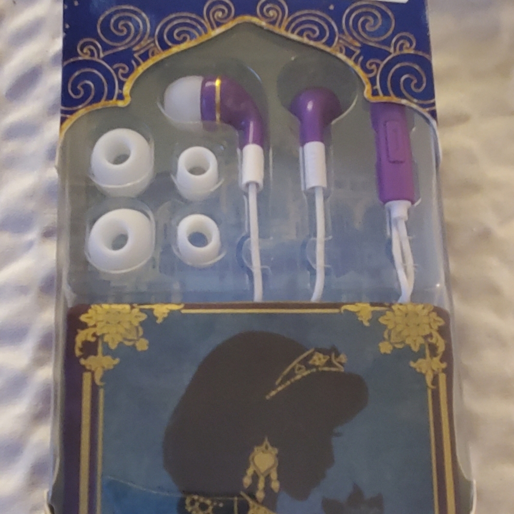 Disney Aladdin Isolating Earbuds with Microphone a